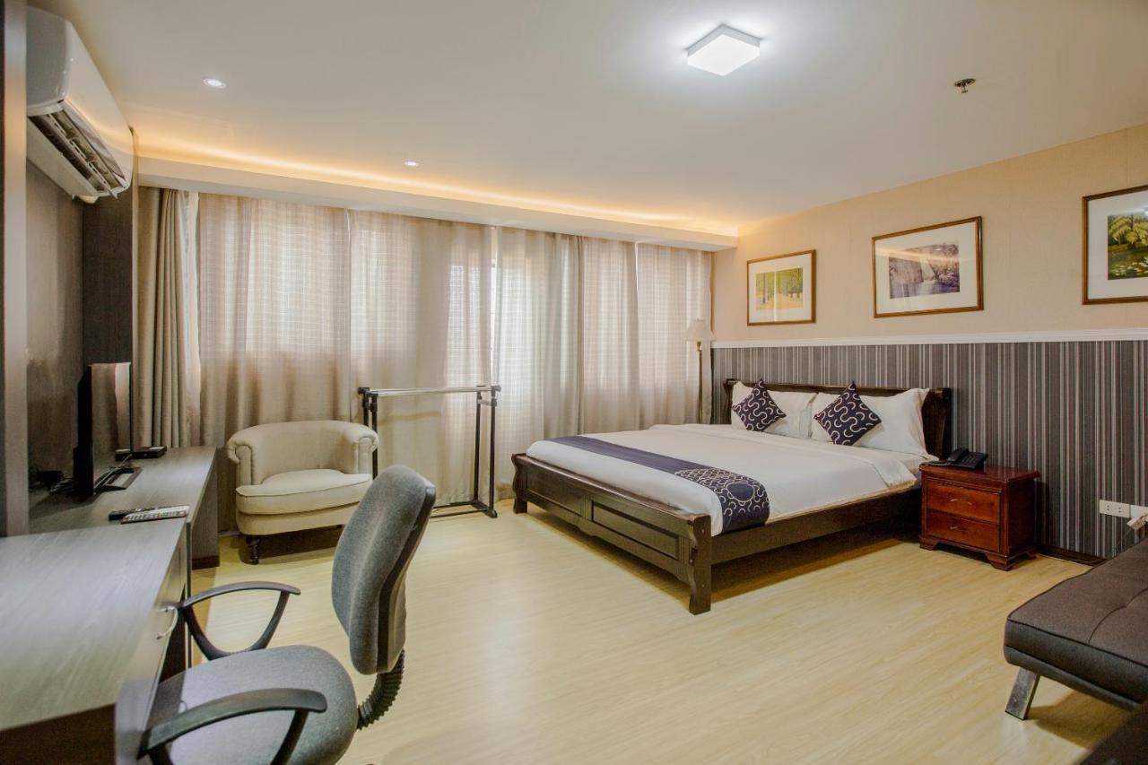 Newgrange Condotel Quezon City Εξωτερικό φωτογραφία