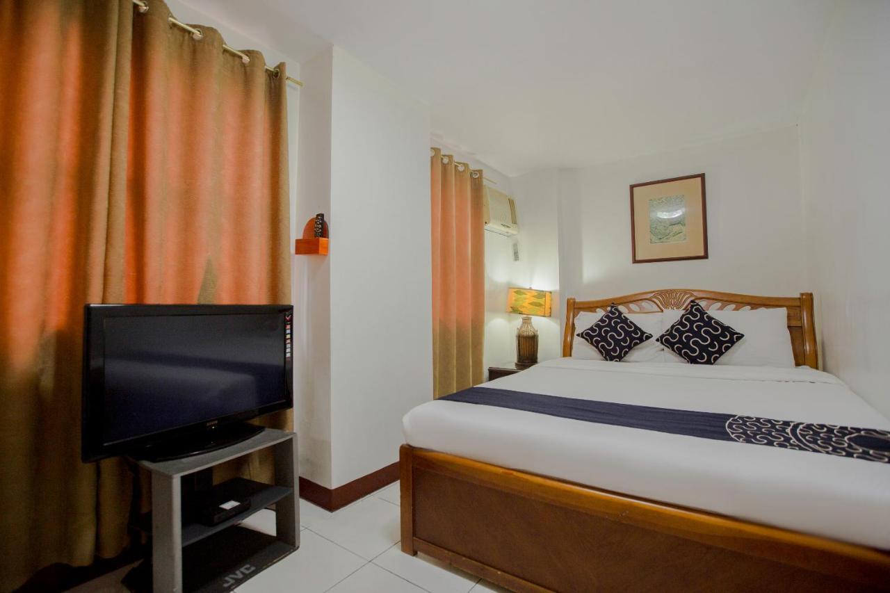 Newgrange Condotel Quezon City Εξωτερικό φωτογραφία