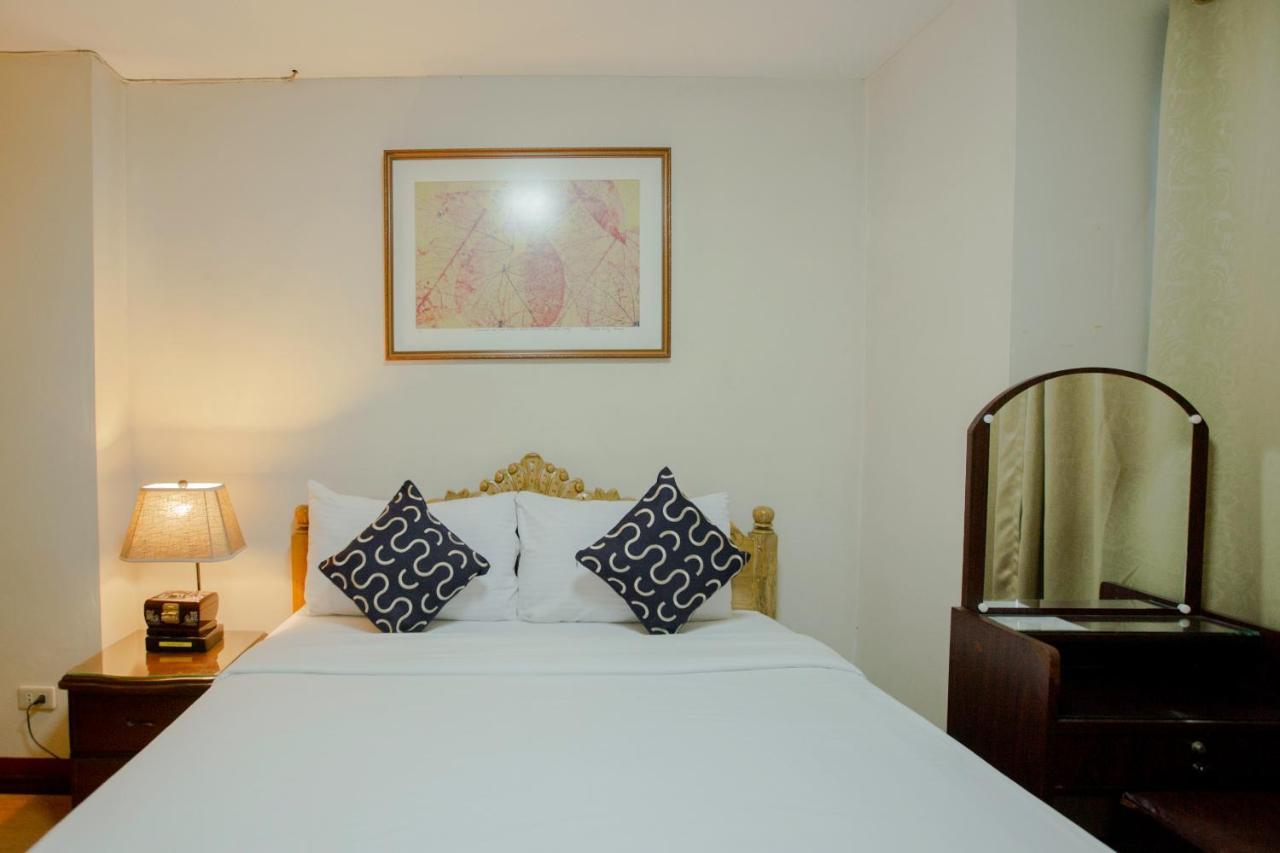 Newgrange Condotel Quezon City Εξωτερικό φωτογραφία