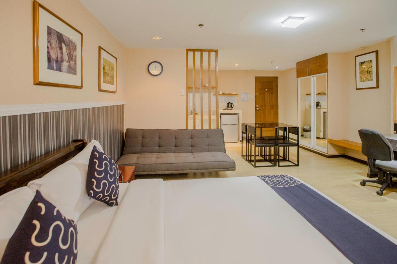Newgrange Condotel Quezon City Εξωτερικό φωτογραφία