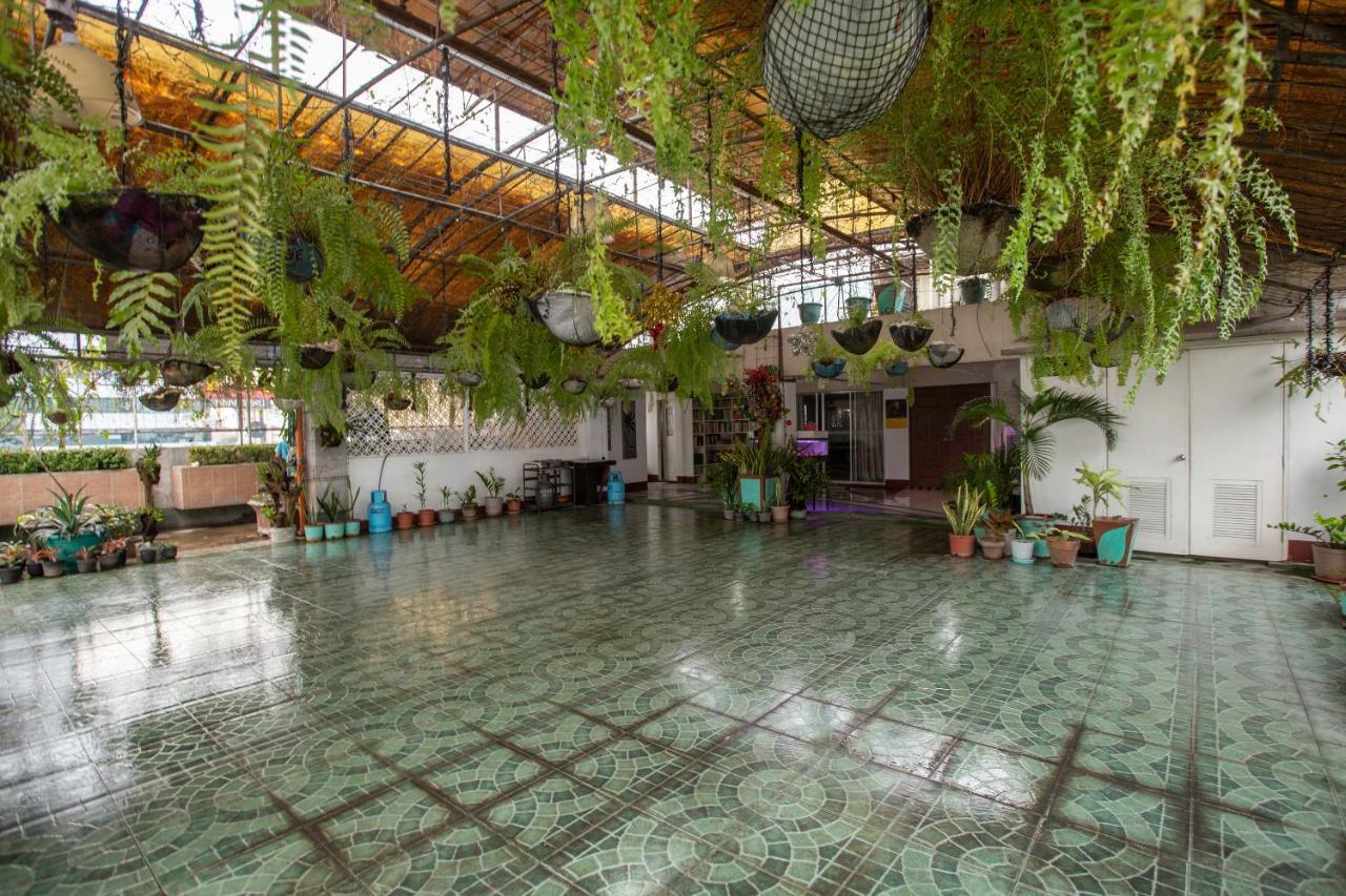 Newgrange Condotel Quezon City Εξωτερικό φωτογραφία