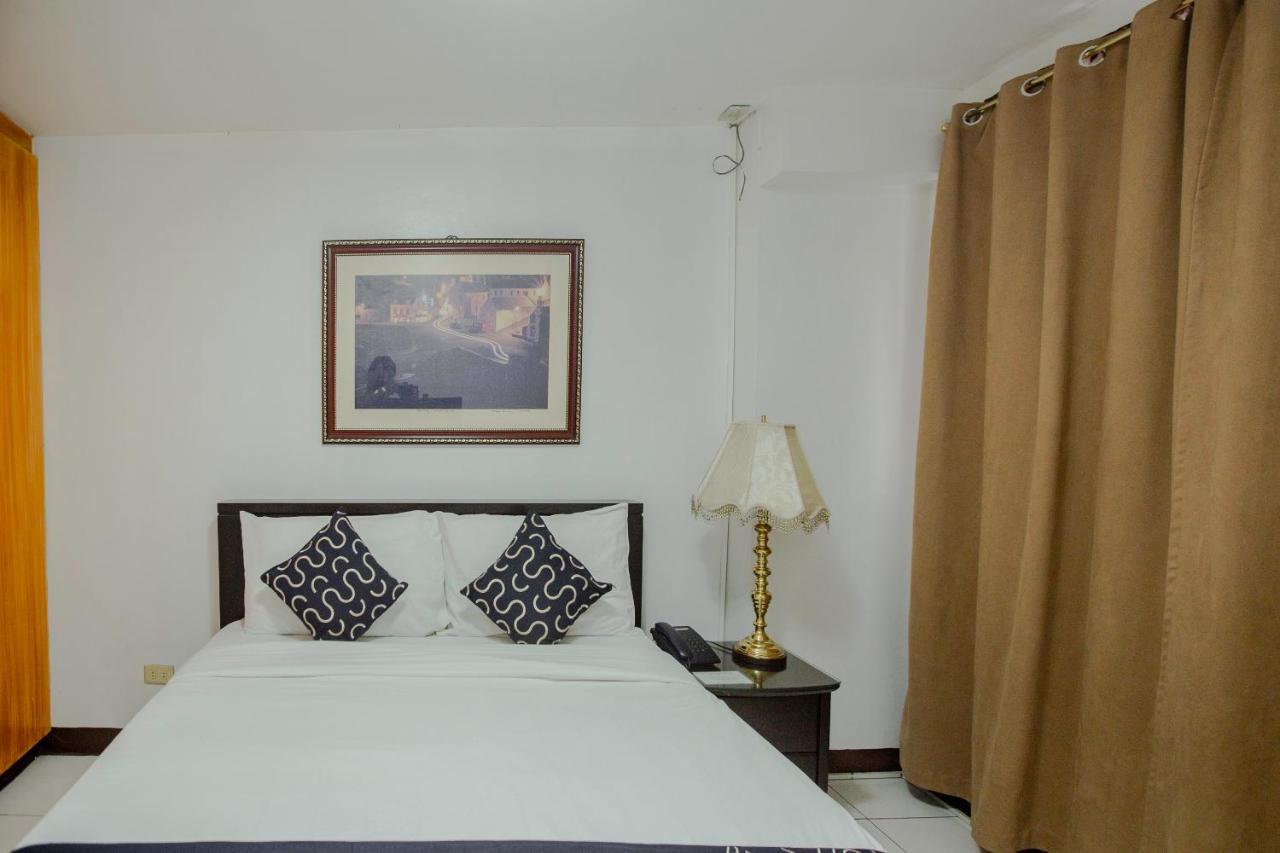 Newgrange Condotel Quezon City Εξωτερικό φωτογραφία