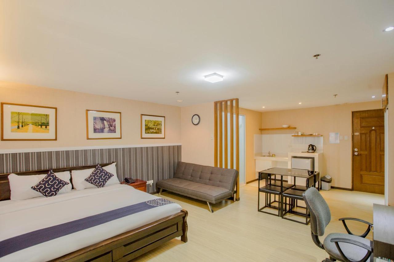 Newgrange Condotel Quezon City Εξωτερικό φωτογραφία