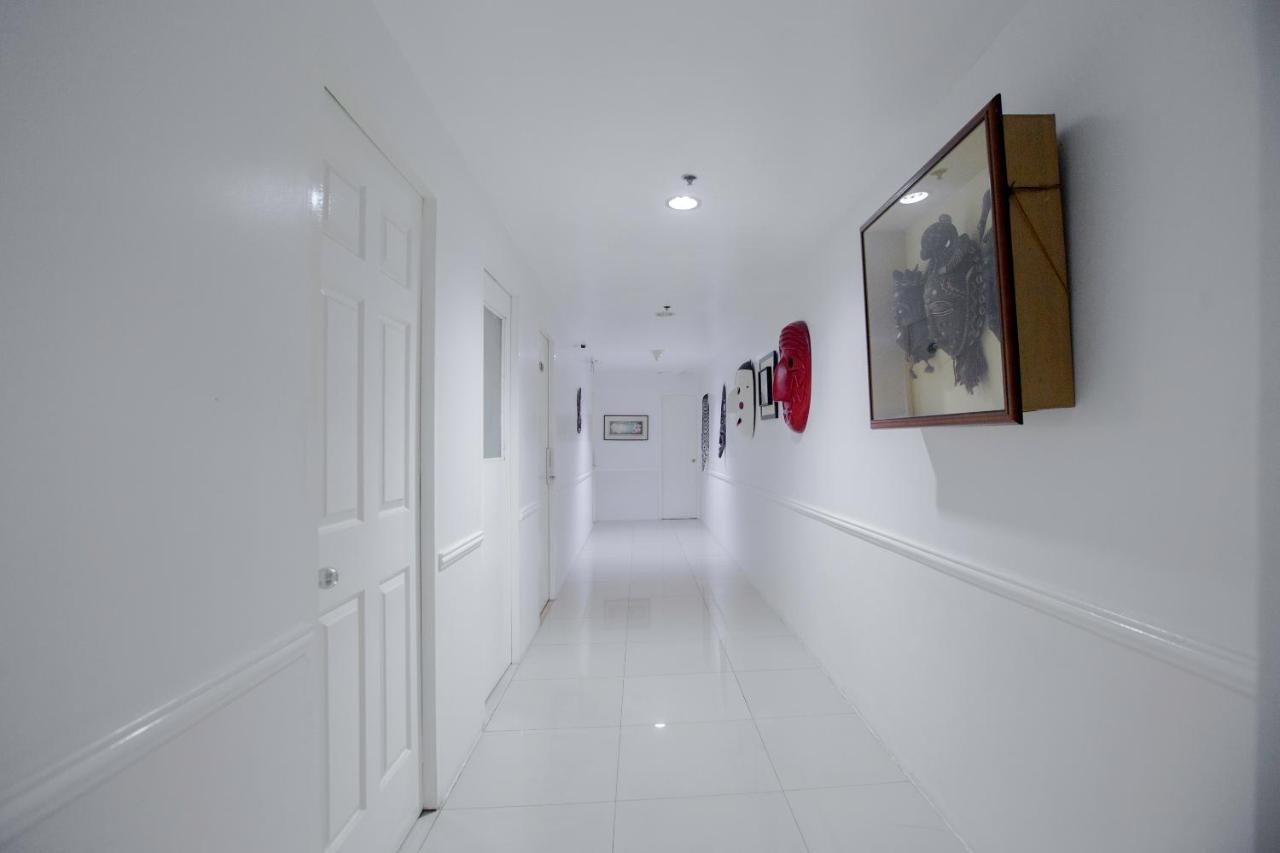 Newgrange Condotel Quezon City Εξωτερικό φωτογραφία