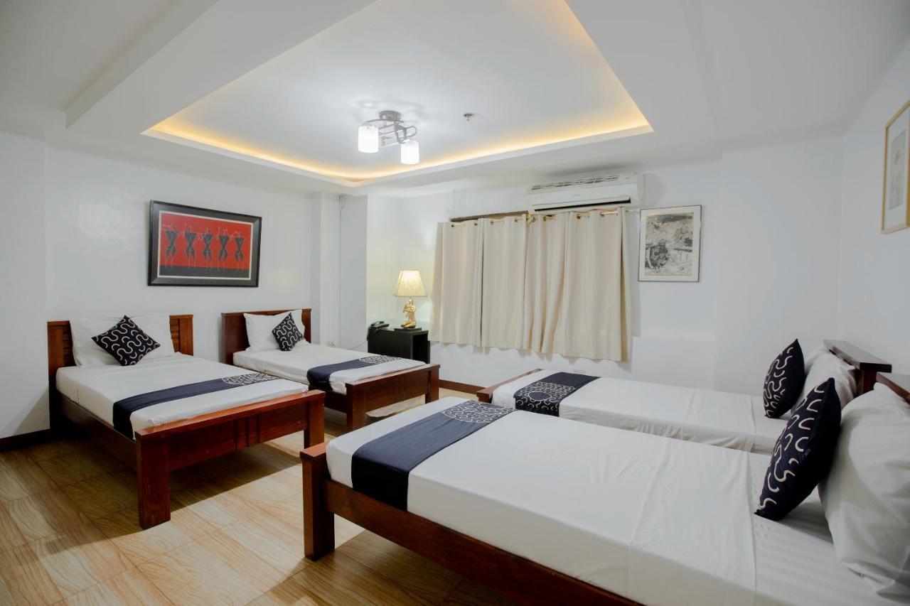 Newgrange Condotel Quezon City Εξωτερικό φωτογραφία